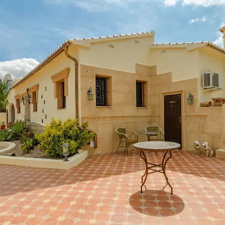 Villa Belvilla By Oyo Casa El Paraiso